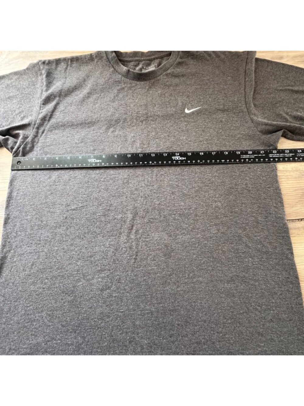 Nike Crew Neck T-Shirt Mens M Gray Embroidered Swoosh Short Sleeve - Picture 4 of 6
